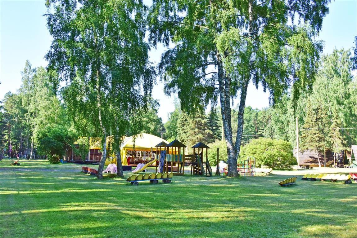 Camping Vaivari Jurmala Hotel ภายนอก รูปภาพ