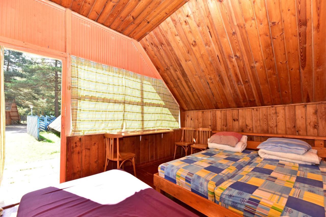 Camping Vaivari Jurmala Hotel ภายนอก รูปภาพ